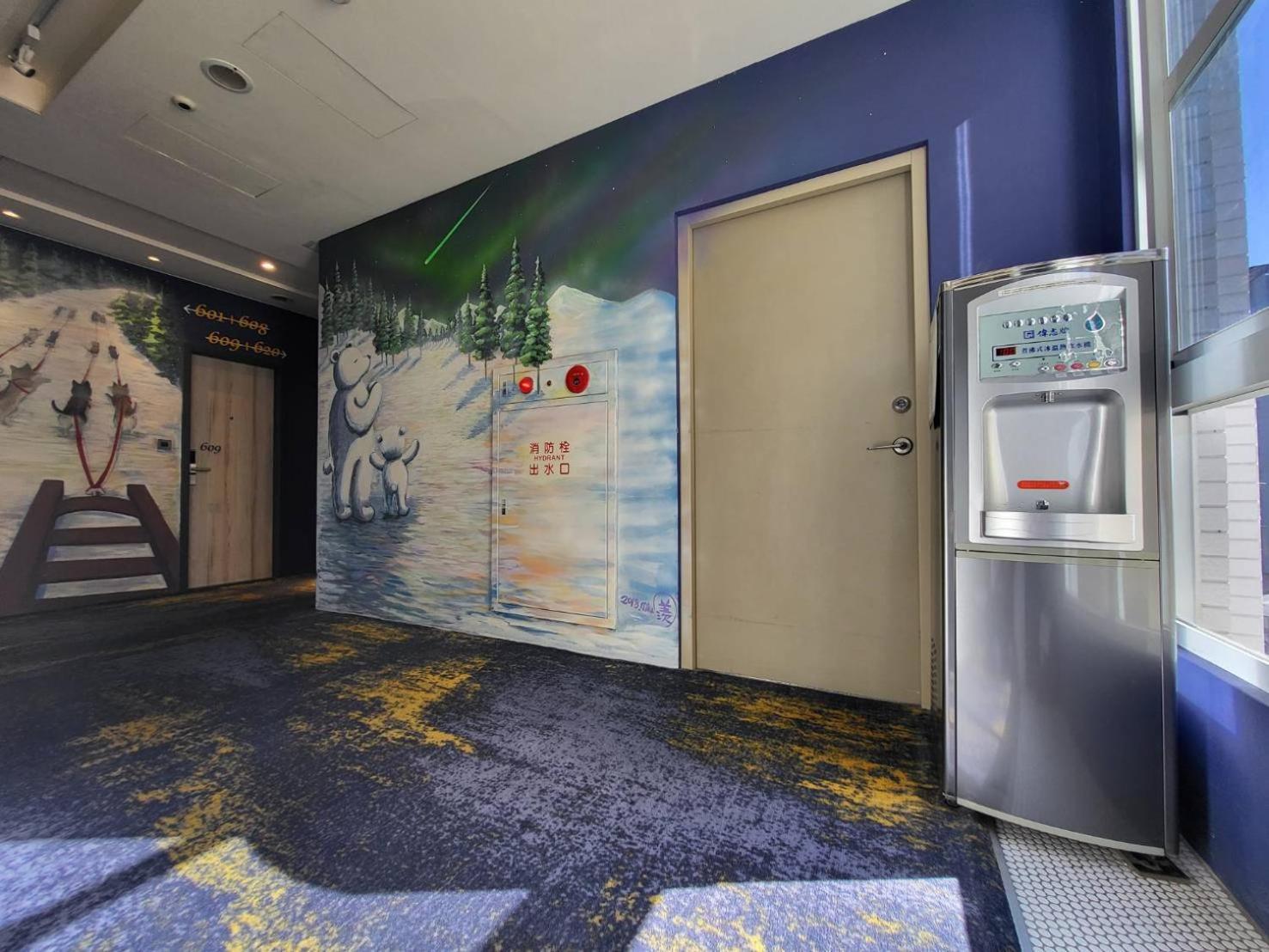 Mini Hotels Taichung Bagian luar foto